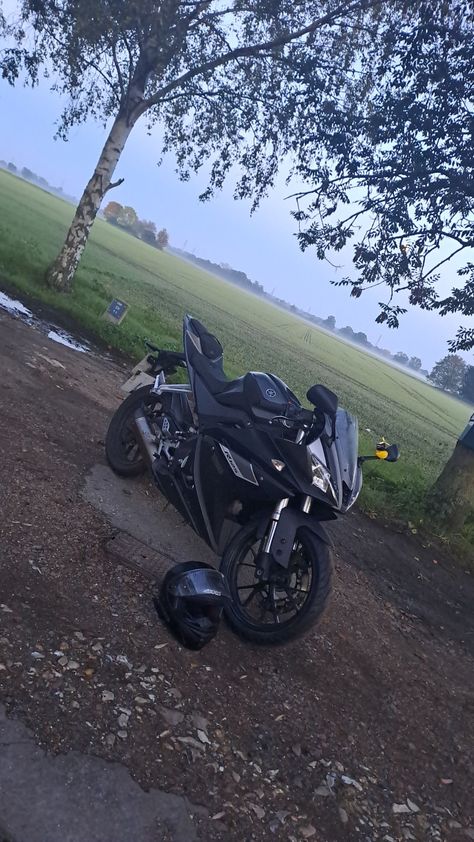 Yamaha yzf r125 bike sitting infront off misty feild Motorcycle Yamaha Yzf R125, Yamaha R125 Black, Yamaha Yzf R125, R1 Bike, Yamaha Yzf R, Yamaha R25, Yamaha R15, Yamaha 125, Yamaha R3