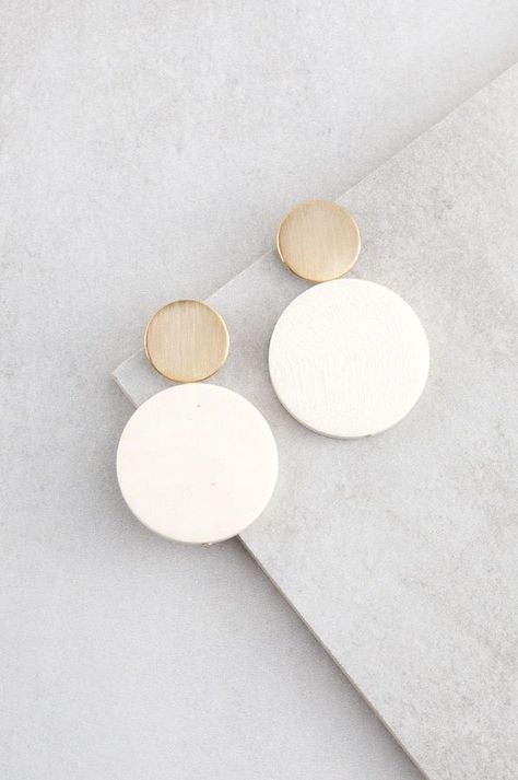 Museum Drawing, Earrings Ideas, Polymer Clay Jewelry Diy, Clay Jewelry Diy, Tiny Stud Earrings, Jewelry Photography, Bijoux Diy, Diy Earrings, Polymer Clay Jewelry