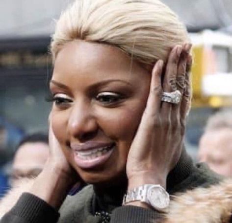 Nene Leakes, Issa Rae, Reaction Pic, Step Father, Grad Student, Funny Profile, Funny Profile Pictures, Reaction Pictures, Mood Pics