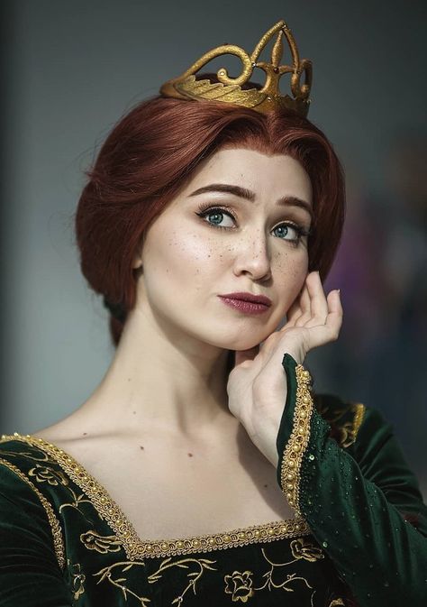 Shrek Cosplay, Fiona Cosplay, Fiona Shrek, Princess Fiona, Military Figures, Shrek, Super Heroes, Pin It, Scale Model