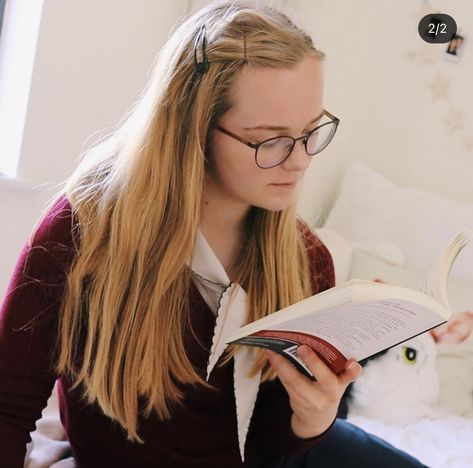 Hermoine Granger Studying, Ruby Granger, Ruby Granger Study, Hermione Granger Aesthetic Study, Hermione Studying Aesthetic, Academia Aesthetic, Dark Academia Aesthetic, Studying Inspo, Rare Books