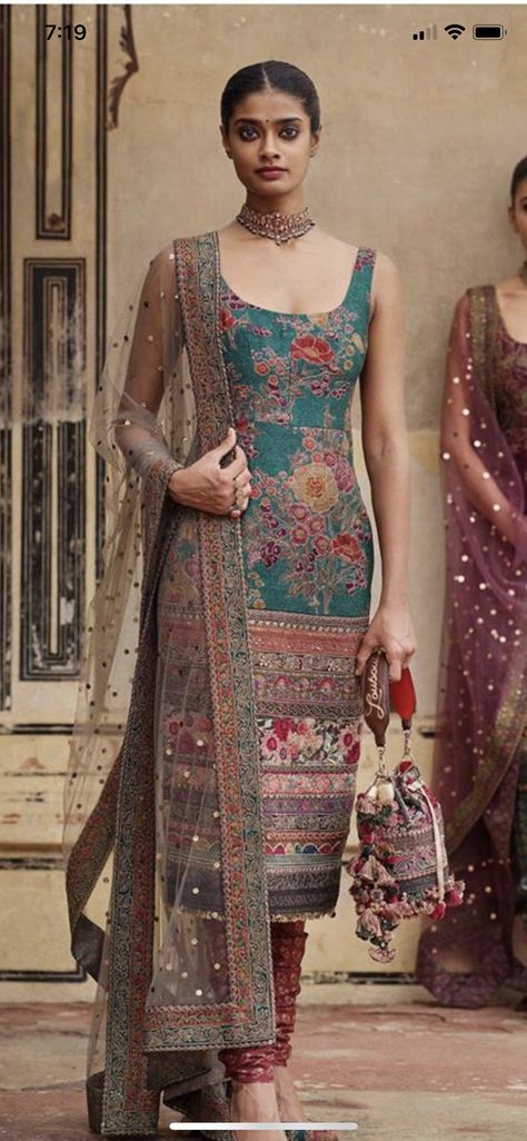 Sabyasachi 2019 Collection Winter, Sabyasachi Kurtis Designs, Sabyasachi Mukherjee Collection, Sabyasachi Suit Designs, Sabhya Sachi Suits, Sabhyasachi Latest Collection Sabyasachi, Sabyasachi Collection Suits, Sabyasachi Kurtis Suits, Sabyasachi Salwar