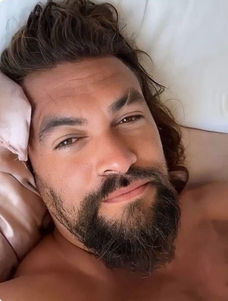 Jason Momoa Selfie 2024, Jason Momoa Selfie, Jason Momoa Kids, Military Doctor, Jason Momoa Shirtless, Billing Format, Video Call With Boyfriend Screen Photo, Men Faces, Burning Love