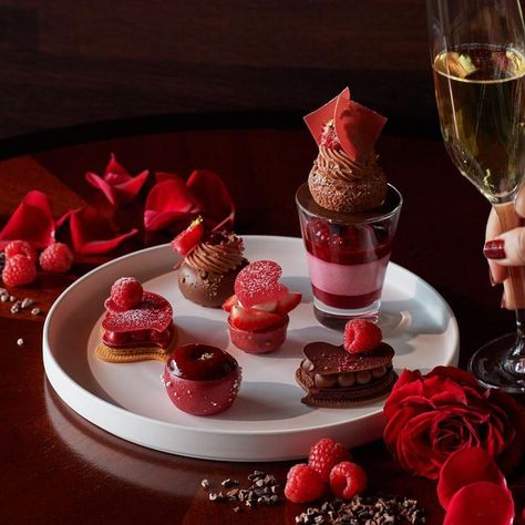 Valentines Dessert Table, Coral Cake, Valrhona Chocolate, Valentine Desserts, Dessert Display, Dessert Table, Afternoon Tea, Tea Time, Baking Recipes