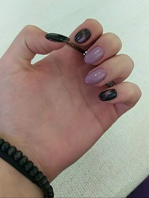 Lavender And Black Nails, Black And Lavender Nails, Purple And Black Nails, Black And Purple Nails, Light Purple Nails, Skz Concert, Purple Acrylic Nails, Purple Acrylic, Lavender Nails