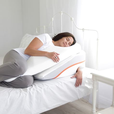 MedCline acid reflux pillow system provides effective nighttime GERD relief, naturally. Acid Reflux Pillow, What Causes Acid Reflux, Gerd Symptoms, Stop Acid Reflux, Heart Burn Remedy, Reflux Diet, Bed Wedge, Acid Reflux Diet, Reflux Disease