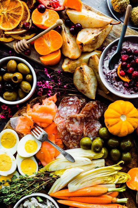 Thanksgiving leftovers are some of the best leftovers and we're showing you how to give them an upgrade to create a Leftover Thanksgiving Grazing Board! Thanksgiving Grazing Board, Best Leftovers, Leftover Thanksgiving, Grazing Board, A Charcuterie Board, Grazing Table, Thanksgiving Leftovers, Grazing Tables, How To Give