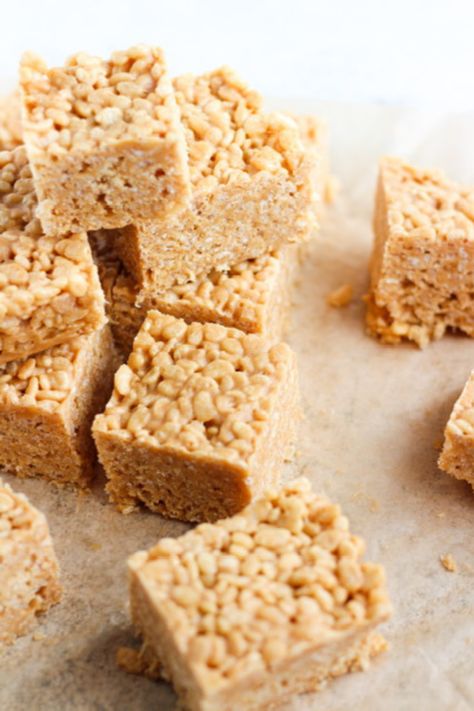 Brown Butter Peanut Butter Rice Krispie Treats, Rice Crispy Bars, Peanut Butter Rice Krispie Treats, Peanut Butter Bars Recipe, Dessert From Scratch, Butter Bars, Quick Easy Desserts, Butter Rice, Browned Butter