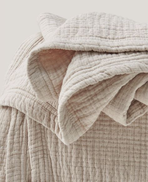 With its traditional French jacquard weave, superior softness that only improves with time, and OEKO-TEX certification for safety, this blanket offers an ideal balance of style, warmth, and quality.Perfect for layering on your bed or to wrap up in and get cozy all year long. Material 60% Cotton 40% Linen Product Dimensions 50"W x 60"L Item Weight 4.19 lbs Product Care Instructions Machine Washable Included Components 1 Blanket Neutral Colour Blanket, Neutral Bedroom Throw Blanket, West Elm Cotton Waffle Throw, Cream Blanket Bedroom, Down Throw Blanket, White Bed Rust Throw, Tan King Bed Blanket, Oat Throw Blanket, Oatmeal Bed Throw