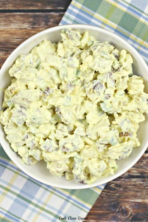 Ruby Tuesday Potato Salad Ruby Tuesday Recipes, Baked Potato Salad Recipe, Pot Roast Crock Pot Recipes, Slow Cooker Times, Baked Potato Salad, Ruby Tuesday, Winter Cooking, Potato Salad Recipe, Clean Cooking