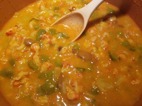 Etouffee Recipe Easy, Crawfish Etoufee Recipe, Crawfish Dishes, Crawfish Etoufee, Golden Mushroom, Etouffee Recipe, Crawfish Recipes, Golden Mushroom Soup, Crawfish Etouffee