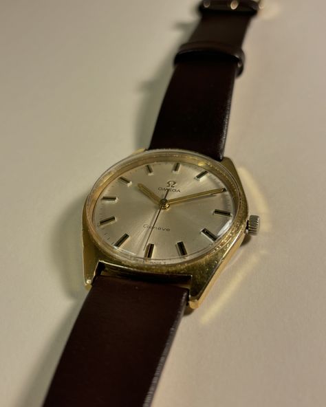 Meet our NEWEST addition to our Omega collection. 📸 This Omega Genéve adds a golden shine to your look with ease with its smooth gold plated case. Made in the 1960’s, the rich history of this stunning timepiece is clearly evident. Its great condition proves the importance and value of this vintage treasure, making it a watch NOT to miss. Check it out on our website today or dm us for more info. #omegageneve #vintagewatch #historic Omega Vintage Watch, Omega Geneve, Vintage Omega, Vintage Watches For Men, Vintage Watches, Time Piece, Gold Plate, Gold