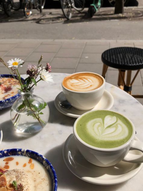 Coffee And Matcha Aesthetic, Matcha Cafe Aesthetic, Spring Cafe, Matcha Cafe, Matcha Aesthetic, Jesus Coffee, Matcha Drink, Matcha Latte, Cafe Food