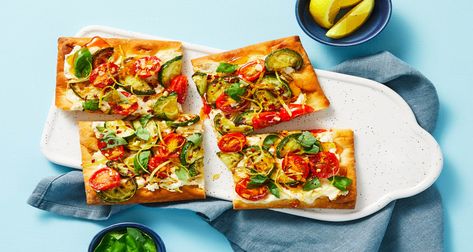 Simple, convenient, and delicious: that’s what’s in store with our Veggie Flatbreads with Ricotta and Honey recipe, made with pre-measured, high-quality ingredients. Tomato Flatbread, Zucchini And Tomato, Zucchini Tomato, Hello Fresh Recipes, Lemon Ricotta, Honey Recipes, Hello Fresh, Flatbread, Dinner Time