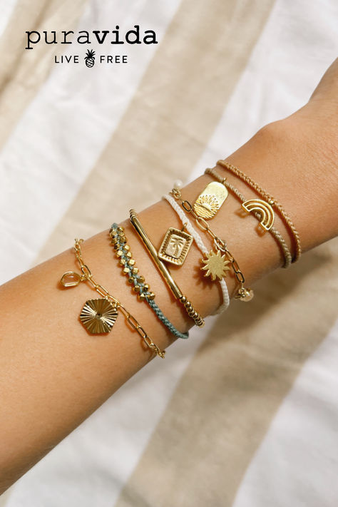 Casual Stackable Jewelry For The Beach, Bohemian 14k Gold Filled Jewelry For Beach, Trendy Vacation Bracelet Jewelry, Adjustable Stacked Jewelry For The Beach, Bohemian Stackable Summer Jewelry, Trends Spring 2023, Jewelry Moodboard, Aesthetic Gold Jewelry, Anklets Jewelry