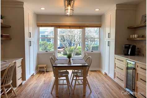 Kitchen With Black Hardware, Natural Maple Cabinets, Modern Style Kitchen, Discount Cabinets, Order Kitchen, Maple Kitchen, Free Kitchen Design, Maple Cabinets, Cabinet Finishes