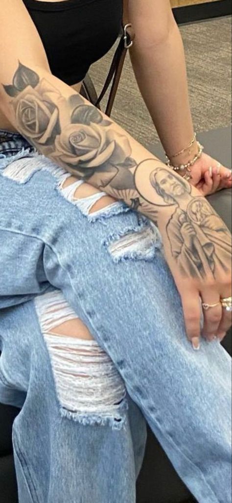 Tattoos For Mexican Women, Last Name Sleeve Tattoo, Time Heals What Reason Cannot Tattoo, Jesus Sleeve Tattoos For Women, Tattoo Ideas Female Mexican, Chicana Tattoos For Women Sleeve, San Judas Hand Tattoo, San Judas Tattoo Women, Chola Style Tattoo