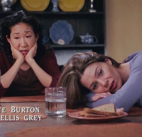 Meredith And Cristina, Cristina And Meredith, Grey's Anatomy Doctors, Greys Anatomy Characters, Lexie Grey, Greys Anatomy Cast, Cristina Yang, Sandra Oh, Meredith Grey