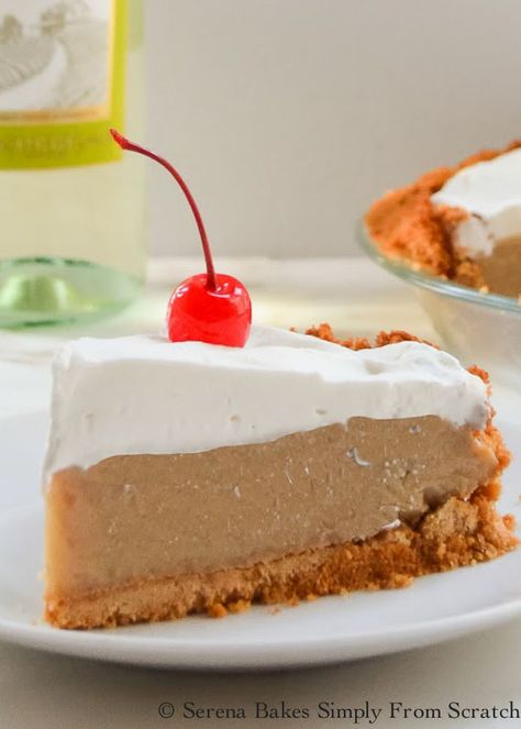 Root Beer Pie, Root Beer Float Popsicles, Root Beer Float Pie, Root Beer Float Recipe, Rootbeer Float Cupcakes, Baking Recipes Pie, Float Recipes, Dessert Pie Recipes, Beer Float