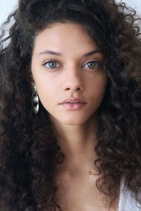 Marina Nery, Black Pearl, Fashion Model, All About Fashion, Hair Stylist, Fashion Models, Models, Google Search, Photographer