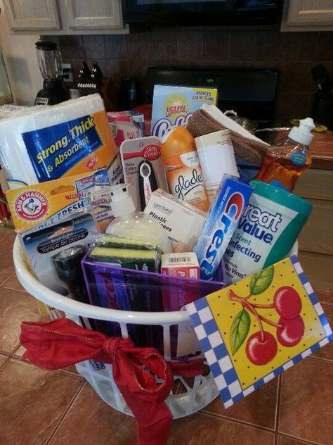 Dollar Store Self Care, Welcome Home Gift Basket, Home Gift Basket, Chapstick Gift, Self Care Basket, Making A Gift Basket, Care Basket, Housewarming Gift Ideas, Housewarming Gift Baskets