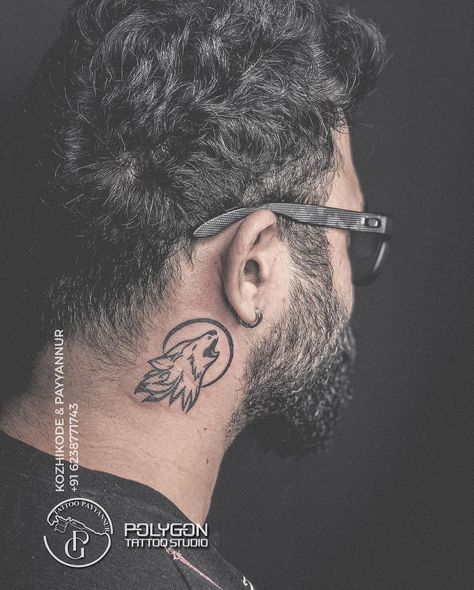 Neck Tattoo Guys, Thanjai Periya Kovil Wallpaper, Owl Neck Tattoo, Deer Head Tattoo, Cruces Tattoo, Full Hand Tattoo, Small Neck Tattoos, Tattoo 2023, Ring Tattoo