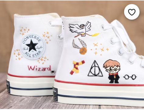 Harry Potter Converse, Embroidered Shoes Converse, Converse Ideas, Disney Converse, Embroidery Converse, Converse Embroidery, Embroidered Sneakers, Embroidered Converse, Converse Platform