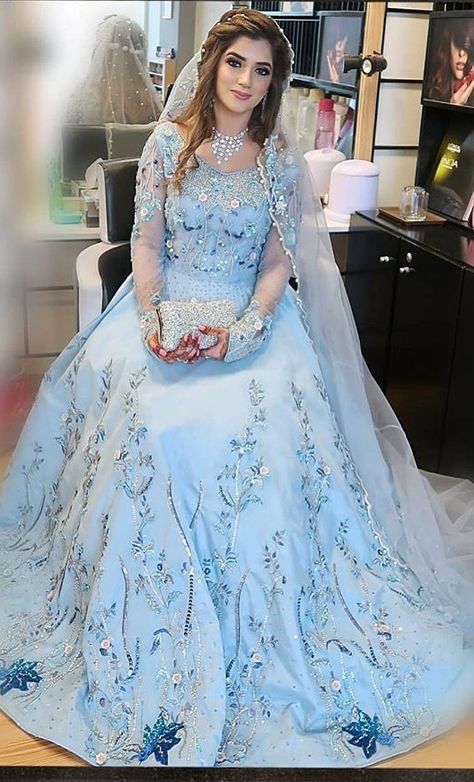 Engagement Gown, Engagement Gowns, Indian Wedding Gowns, Walima Dress, Couple Wedding Dress, Wedding Lehenga Designs, Bridal Dresses Pakistan, Pakistani Wedding Outfits, Pakistani Fashion Party Wear