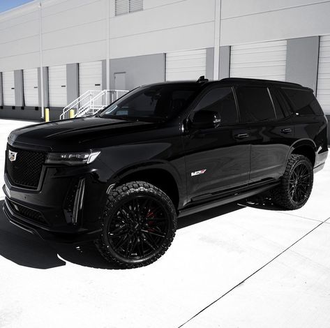 Black Suv Mom Aesthetic, Black Expensive Car, Blacked Out Suv, 2025 Escalade, Tahoe Car, Black Tahoe, Mom Cars, Blacked Out Cars, Luxury Suv Cars