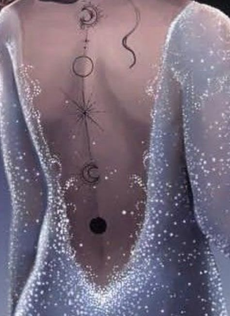 Feyre Archeron Back Tattoo, Feyra Acheron Tattoo, Feyre Spine Tattoo Acotar, Feyre Back Tattoo Acotar, Acotar Feyre Back Tattoo, A Court Of Thorns And Roses Tattoos, Feyre Moon Tattoo, Feyres Tattoo Back, A Court Of Mist And Fury Tattoo