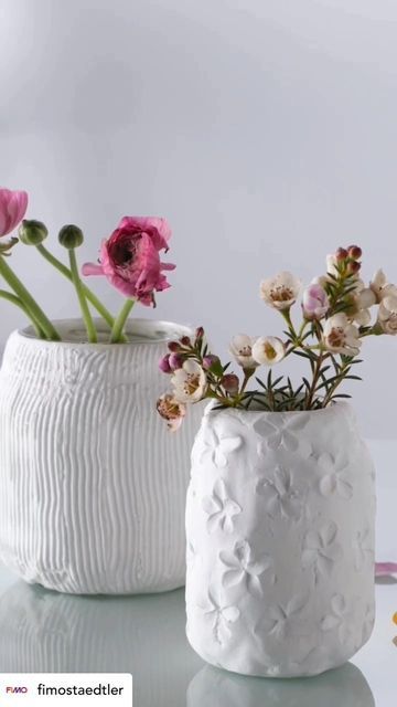 British Polymer Clay Guild on Instagram: "Here is a quick inspirational video from @fimostaedtler showing just how easy you can turn a jar into something a lot more aesthetically pleasing with clay. They used air dry clay in the video but there is no reason why we cannot use polymer clay instead! Who’s up for this challenge??? Posted @withregram • @fimostaedtler Got some old jars? How about upcycling them with FIMOair light – like these minimalistic scandi-style vases? Please tag #myFIMO to Mgk Tattoos Ideas, Tattoos Lyrics, Mgk Tattoos, Vase Project, Memory Jars, Clay Christmas Decorations, Clay Jar, Upcycle Garden, Jam Jars