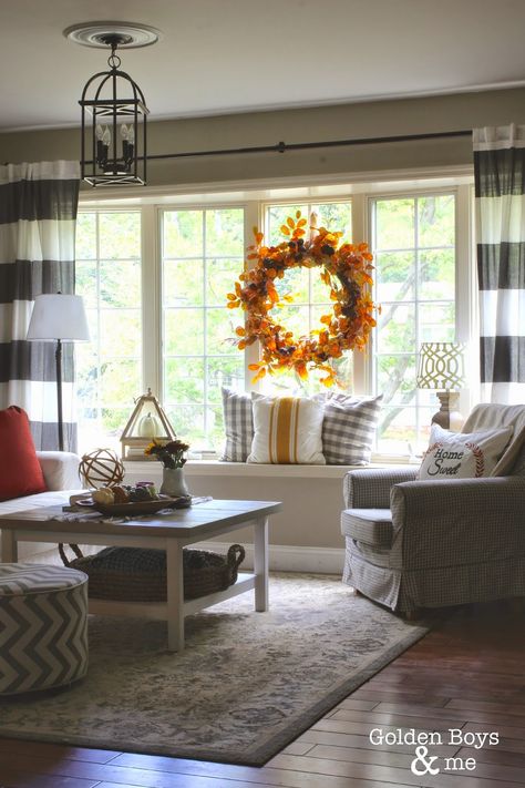 Big Bay Window Ideas Living Room, Fall Curtains Living Rooms, Striped Drapes, Bay Window Decor, Bay Window Living Room, Fall Living Room, Trendy Living Rooms, Fall Kitchen, Living Room Windows