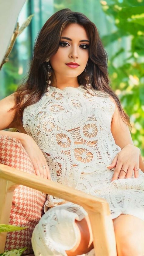 Kritika Kamra, Nice Pic, Actress Images, Pakistani Fancy Dresses, Western Women, Sundance Film, Face Images, Bollywood Celebrities, Hottest Celebrities