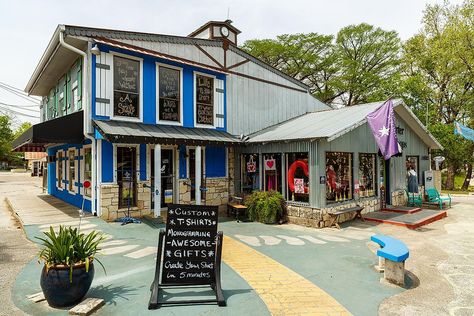 Marfa Lights, Mustang Island, Guadalupe Mountains, Summer Vacation Destinations, Texas Towns, Scenic Road Trip, Big Bend, Texas Hill Country, Hot Spots