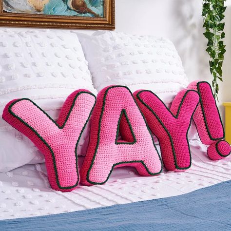 Craft Passions Easy Crochet Pillow, Heart Crochet, Ombre Yarn, Easy Crochet Patterns Free, Crochet Pillows, Crochet Abbreviations, Neon Stripes, Bright Stripes, Yarn Thread