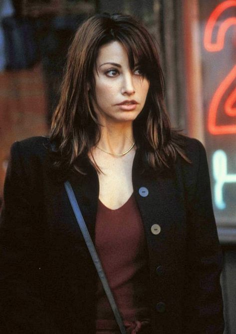 Bound 1996, Kitchen Pass, Gina Gershon, Kiss Beauty, I Love Cinema, Photography Poses Women, Blackpink Fashion, American Actress, Celebrity Crush