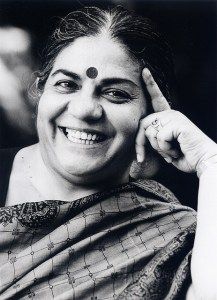 Vandana Shiva Shiva Poster, Vandana Shiva, Environmental Activist, Protect Nature, She's A Lady, Estilo Real, Inspirational People, Women In History, Human Rights