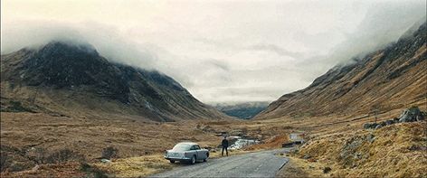 James Bond Skyfall, Cinematography Lighting, Roger Deakins, Old Movie Posters, Movie Shots, Indie Movies, Bond Movies, Lost In Translation, The Revenant