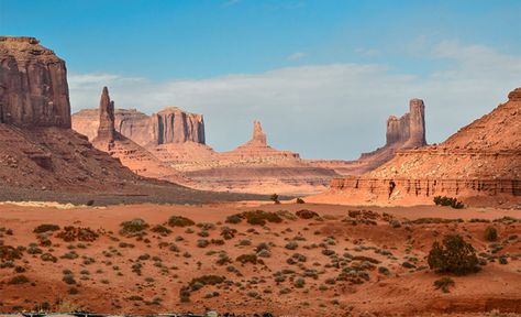 How to Find Worldbuilding Inspiration in the Desert Desert Pictures, Deserts Of The World, Sequoia National Park, Arizona Travel, Bryce Canyon, Beautiful Sights, Zion National Park, Joshua Tree, Route 66