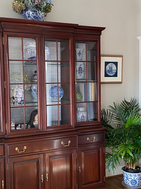 China Cabinet Inspiration, China Cabinet Living Room, Traditional China Cabinet, Large China Cabinet, Blue And White Dining Room, Mayfair House, Dining Room Decor Traditional, Dream Ranch, China Cabinet Makeover