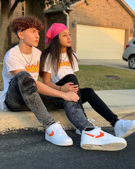 ♡ Hazel ♡ on Instagram: “Soul mate 💕” Popular Middle School Outfits, Me And My Boyfriend, Boys School Outfits, Middle School Outfits, Cute Date Outfits, Latina Fashion Outfits, Best Investment, Latina Fashion, Black Couples Goals