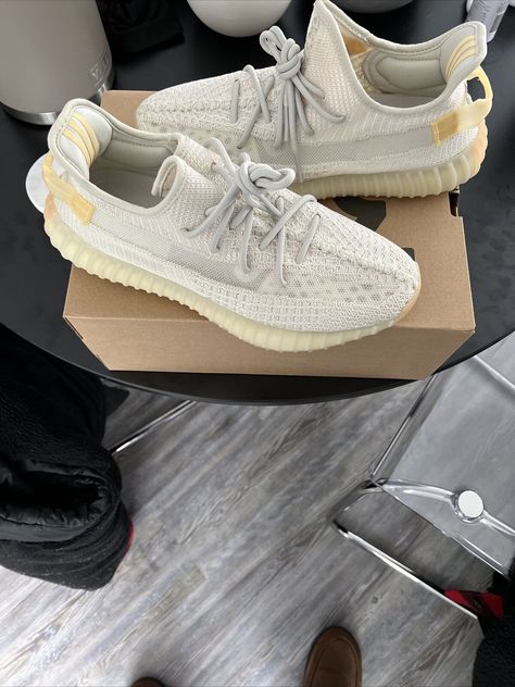 Sply 350, Yeezy Outfit, Yeezy Boots, Lit Outfits, Yeezy Boost 350 V2, Beige Style, Hype Shoes, Yeezy 350, Shoe Inspo