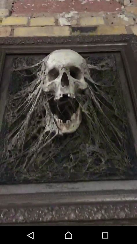 Skull Coming Out Of Picture Frame, Gothic Art Deco, Handmade Halloween Decorations, Scary Halloween Decorations Outdoor, Whats Wallpaper, Halloween Outside, Halloween Props Diy, Creepy Halloween Decorations, Dollar Store Halloween