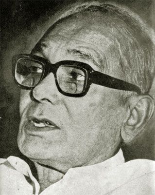 Jayaprakash Narayan, dedicated his life in Indian freedom and social work. Narayan Photo, Jayaprakash Narayan, Indian Freedom Fighters, Photo Facts, Black And White People, Freedom Fighter, History Of India, Indian History, Freedom Fighters