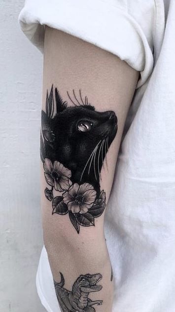 Cat Face Tattoos, Tatuaje Cover Up, Cat Portrait Tattoos, Cover Up Tattoos For Women, Best Cover Up Tattoos, Wrist Tattoo Cover Up, Black Tattoo Cover Up, Skull Sleeve Tattoos, Black Cat Tattoos