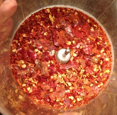 crushed-red-pepper Crushed Red Pepper Recipes, Dump Chicken Recipes, Dump Chicken, Aldi Recipes, Canning Pickles, Spice Mix, Food Chopper, Crushed Red Pepper, Peppers Recipes