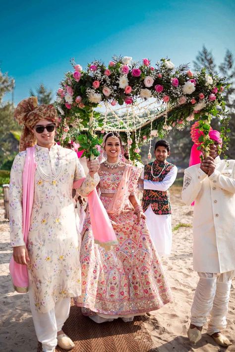 A Gleeful Beachside Wedding With A Colour-Coordinated Couple Dulhan Flower Chadar, Phool Chadar For Bride, Flower Chaddar For Bride, Phool Chadar, Bridal Chaddar, Dulhan Entry Chadar, Flower Chadar For Bride Entry, Varmala Entry, Flower Chadar