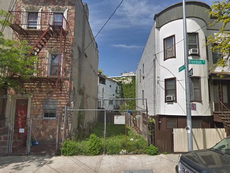 NYC Department of Housing calls on architects for ingenious housing solutions for city's tiny vacant lots | Bustler Architecture Firms, Low Cost Housing, Urban Housing, Nyc Design, Vacant Land, Construction Cost, Row House, Big Ideas, Design Competitions