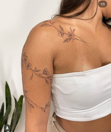 Tato Paha, Around Arm Tattoo, Tato Minimal, Basic Tattoos, Small Pretty Tattoos, Petite Tattoos, Spine Tattoos For Women, Tato Lengan, Shoulder Tattoos For Women