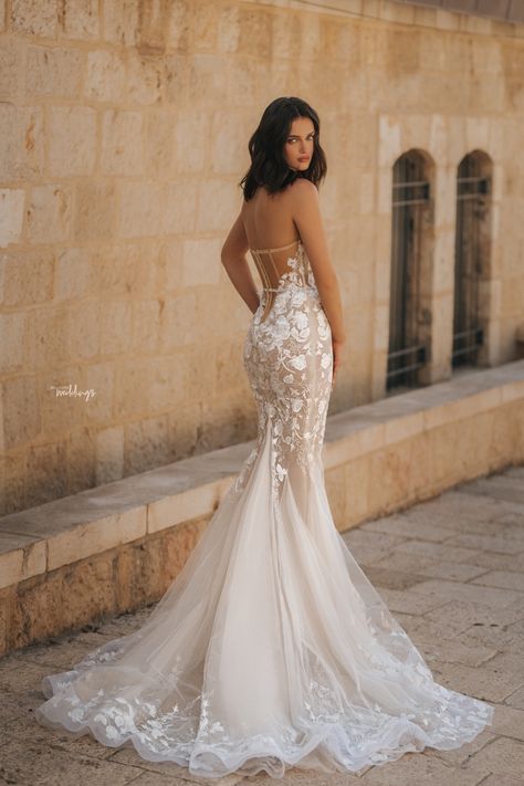 The Montefiore Bridal Collection by BERTA is a Blend of Classic & Modern Styles Wedding Dresses Berta Bridal, Got And Flare Wedding Dress, Corset Fit And Flare Dress, Corset Sheath Wedding Dress, Wedding Dress Corset Bodice, Corset Bodice Wedding Dress, Sweetheart Neck Wedding Dress, Hybrid Lashes, Long Bridal Gown